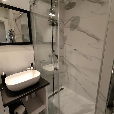 Center Dorcol Square