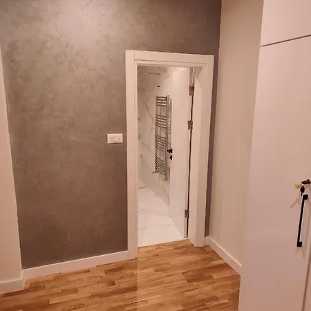 Center Dorcol Square * Βελιγράδι